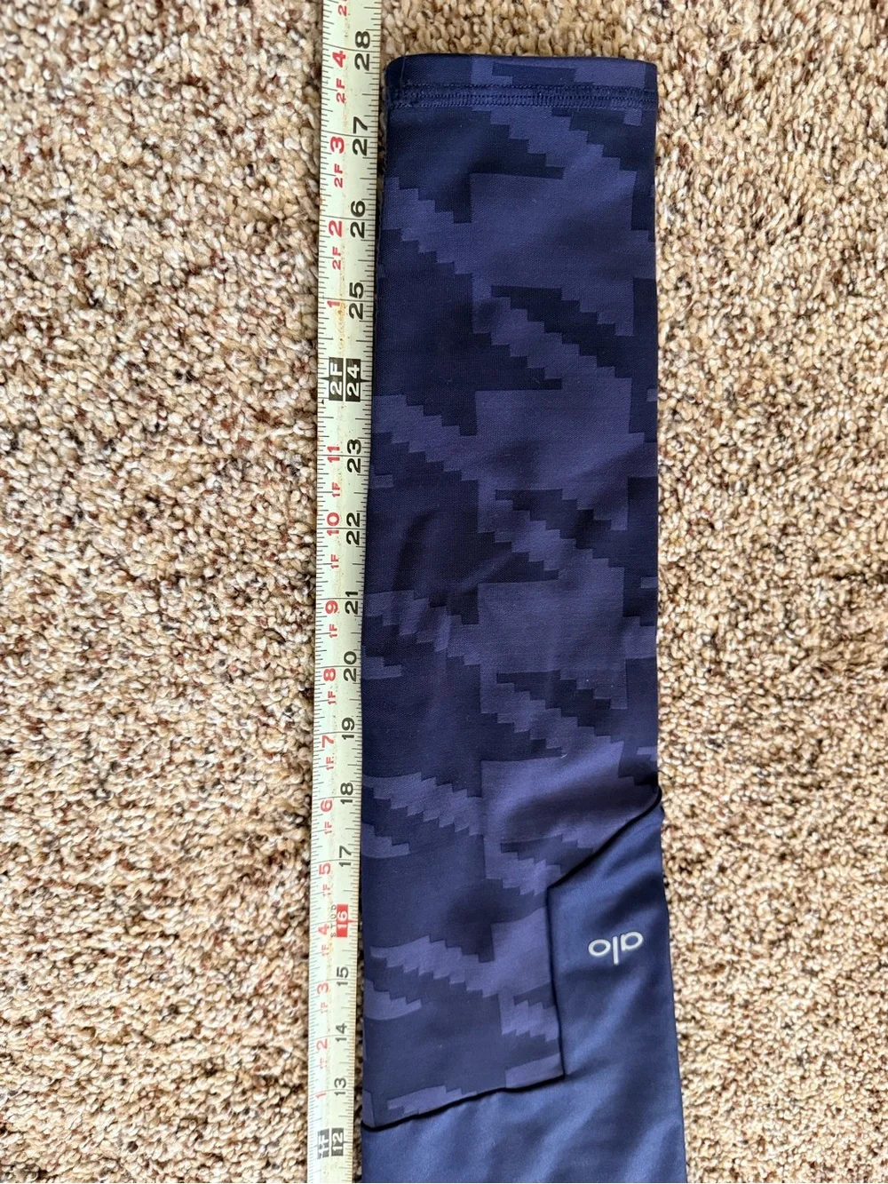 ALO Yoga Leggings Navy Blue Geometric Patterned Size M
